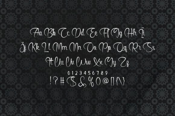 Charm Queen Font Poster 4