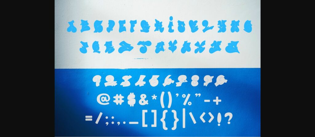 Guetemole Font Poster 7